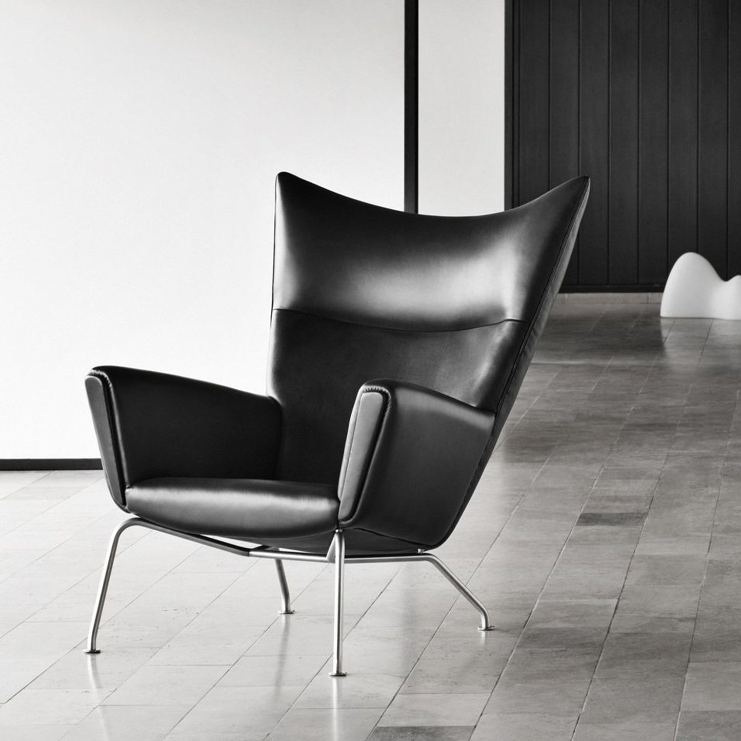 Carnaby High Back Armchair with Ottoman, Black| DC Concept