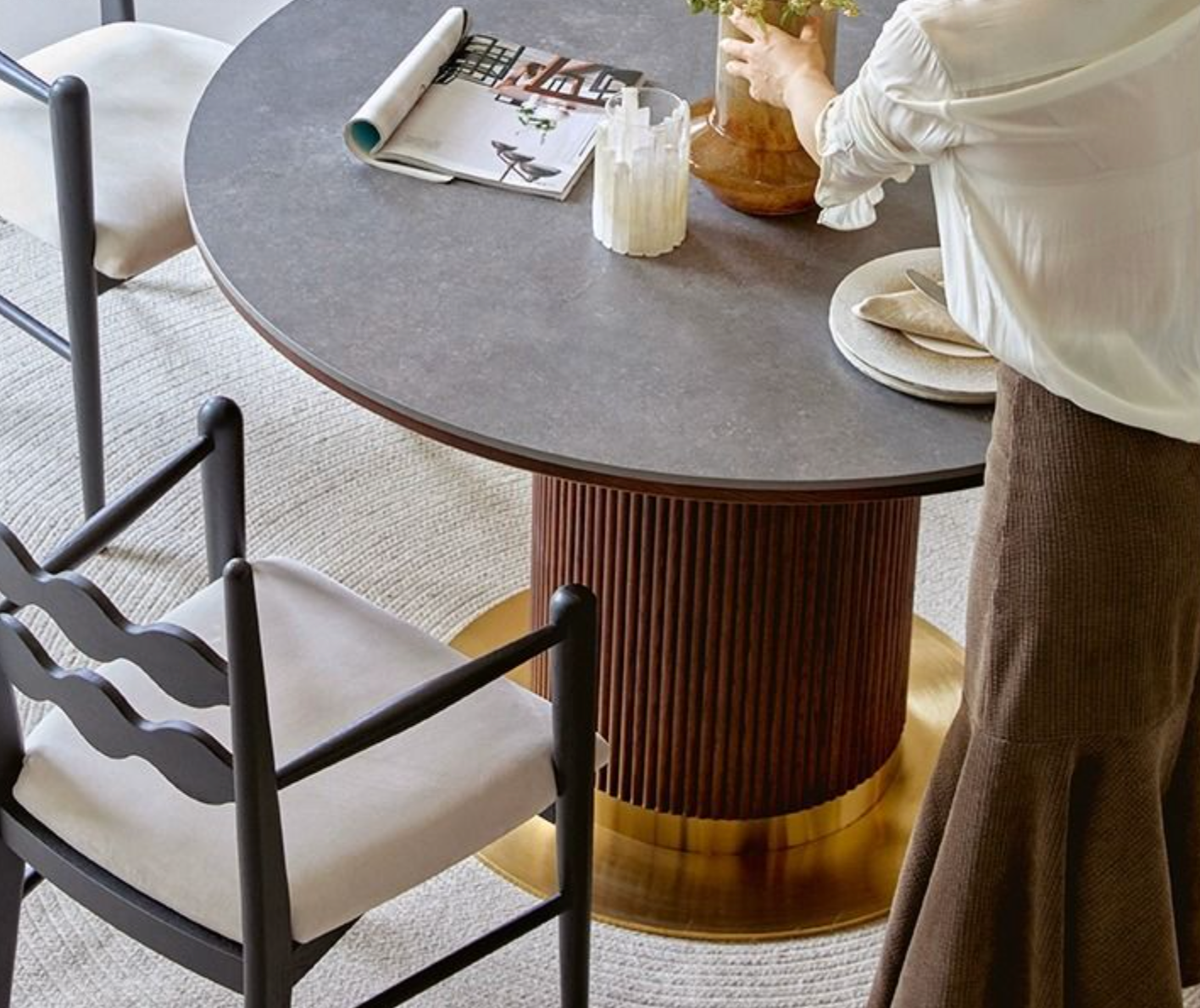 Bek Round Dining Table, Brown| DC Concept