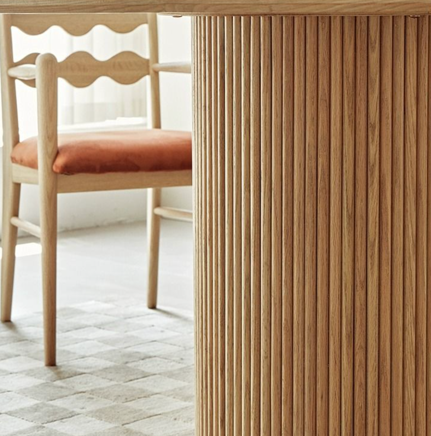 Bek Round Dining Table, White| DC Concept