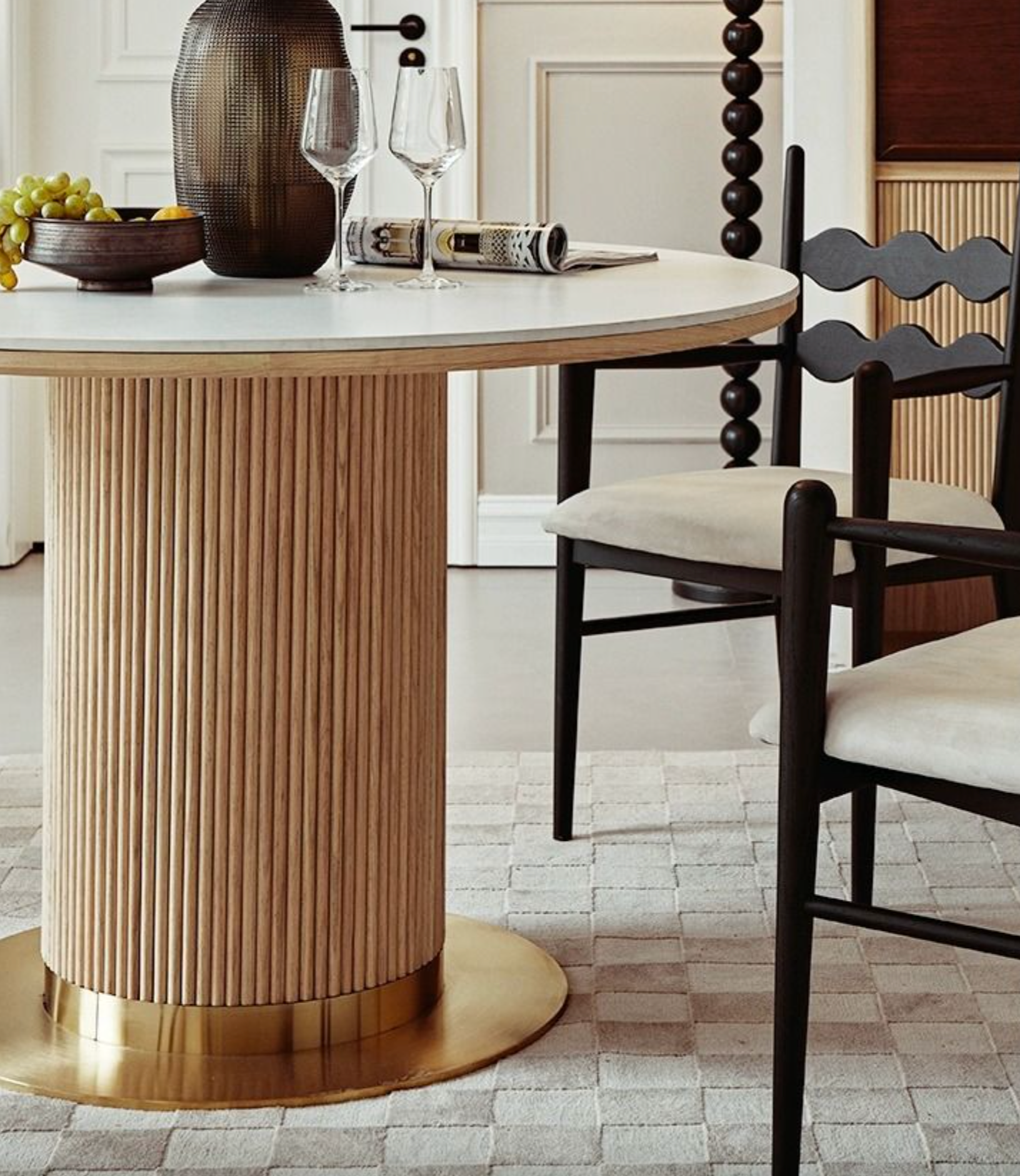 Bek Round Dining Table, White| DC Concept