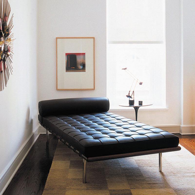 Barcelona Style Daybed, White Leather, Wood Frame| DC Concept