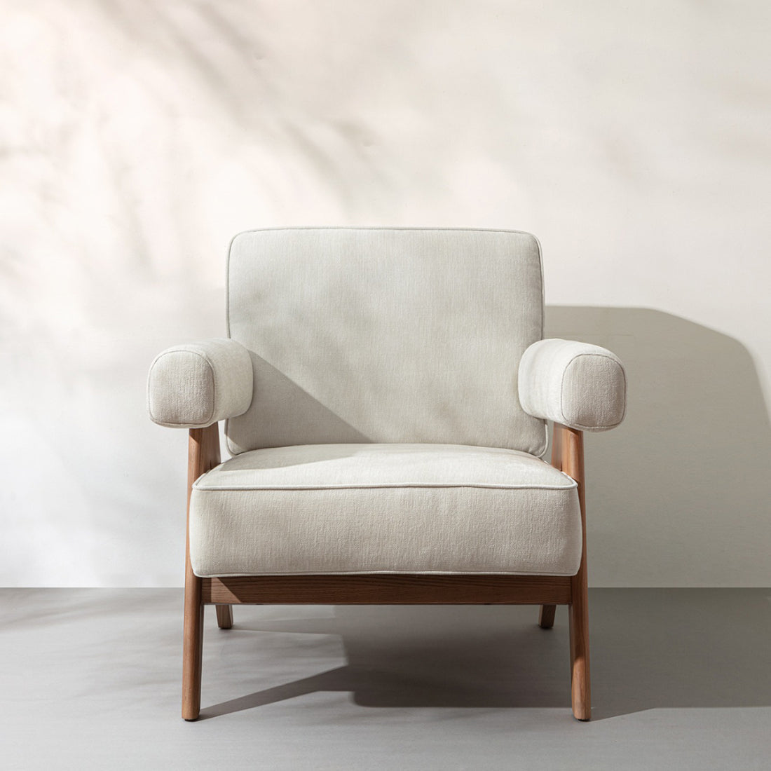 Pierre. J Capitol Complex Armchair Cotton Linen| DC Concept