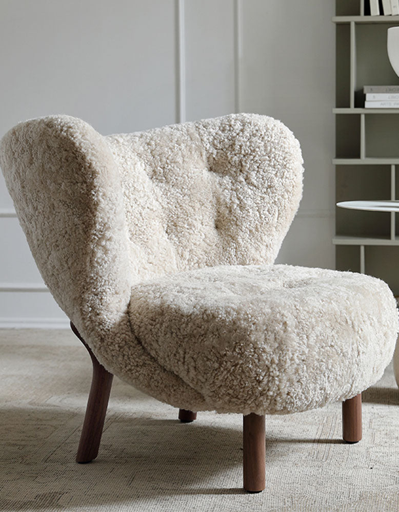 Classical Little Fitz Lounge Chair, Short Hair｜ DC Concept