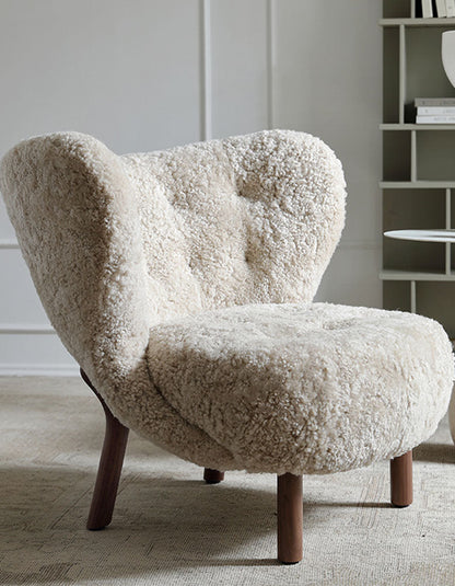 Classical Little Fitz Lounge Chair, Short Hair｜ DC Concept