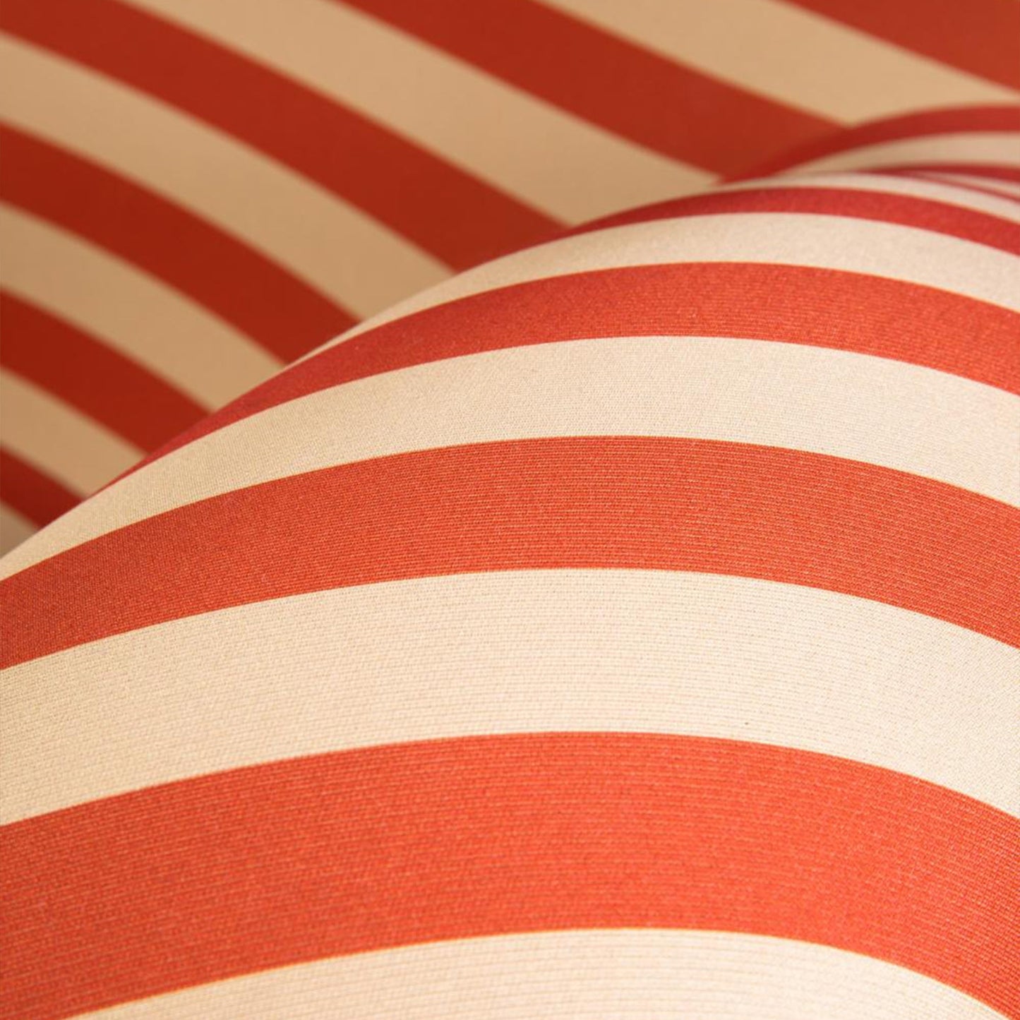 Up50 Armchair With A Ball Stool, Red
