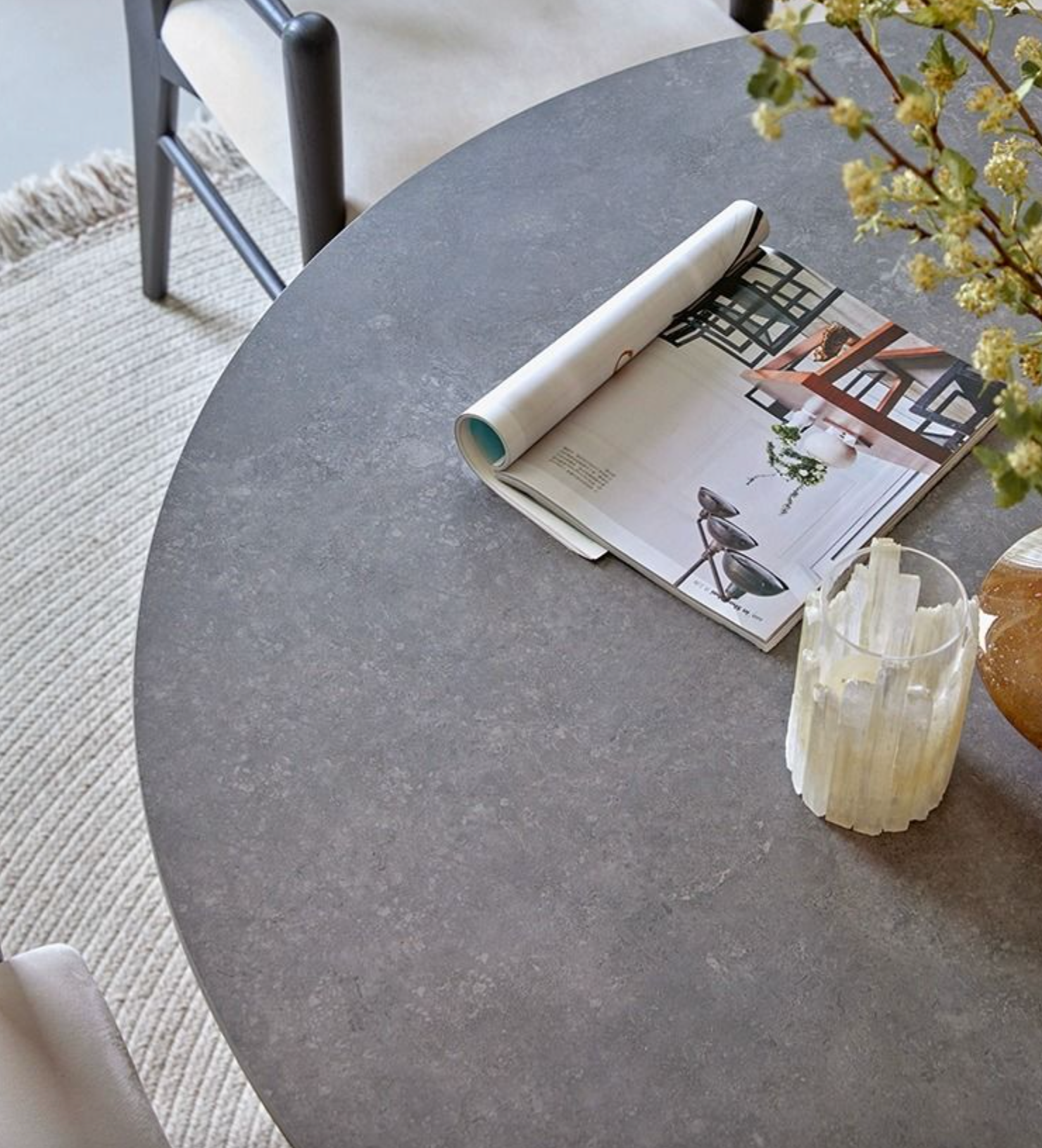 Bek Round Dining Table, Brown｜ DC Concept