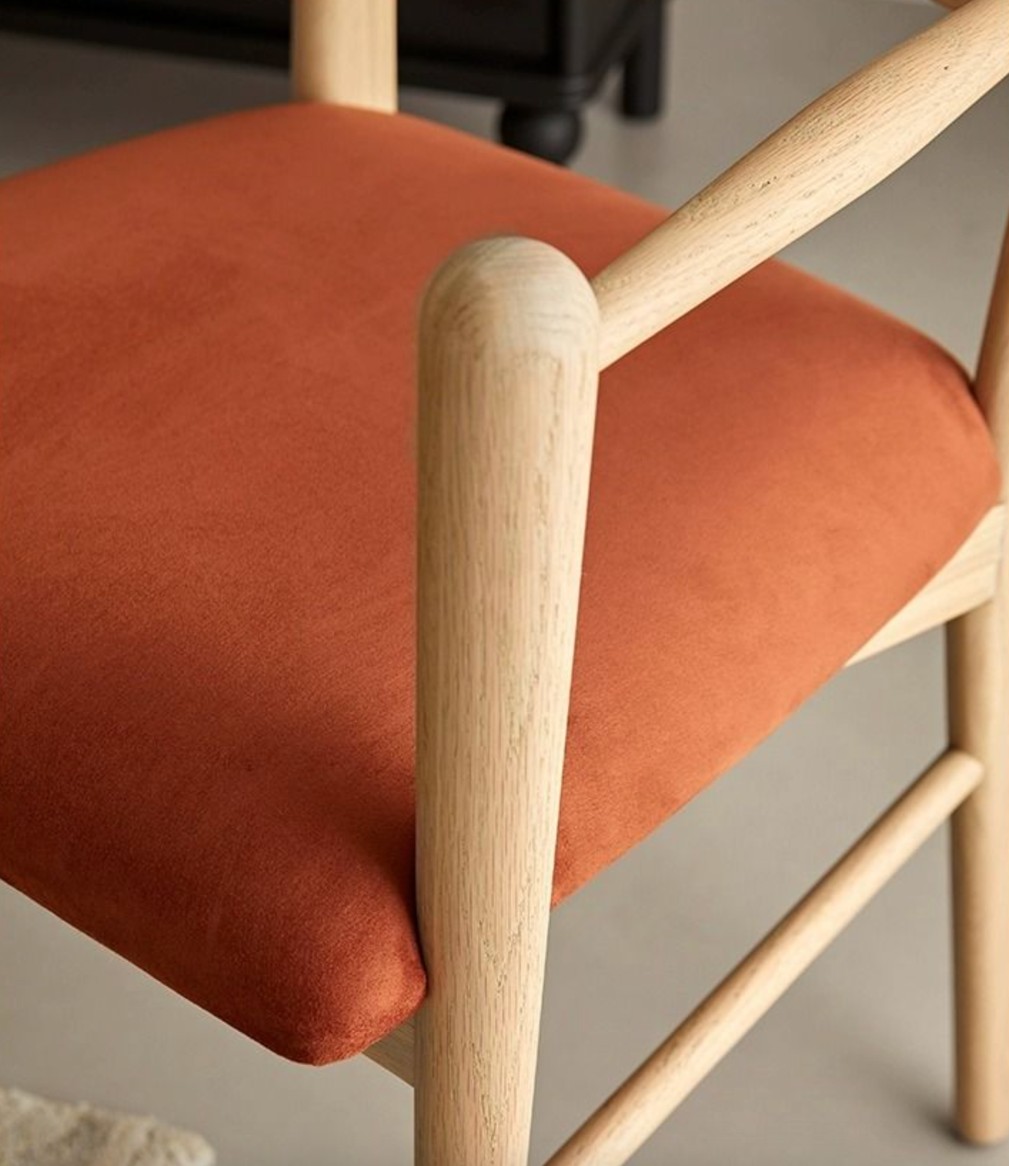 Mucha Dining Chair｜ DC Concept