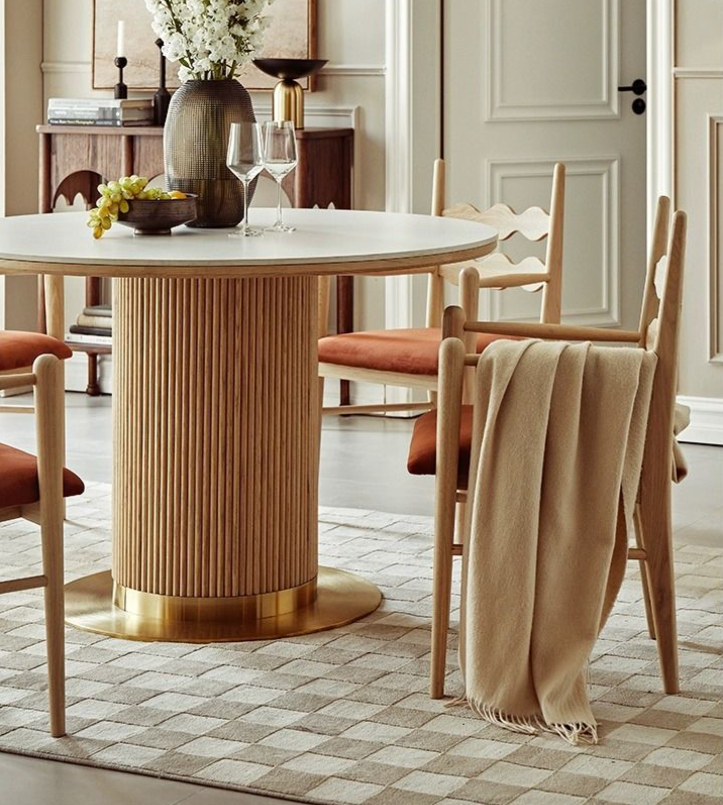 Mucha Dining Chair｜ DC Concept