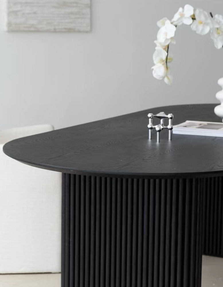 Ivar Oval Dining Table, Solid Wood｜ DC Concept