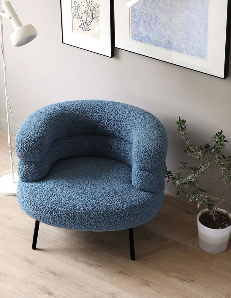 Demure Armchair, Boucle｜ DC Concept